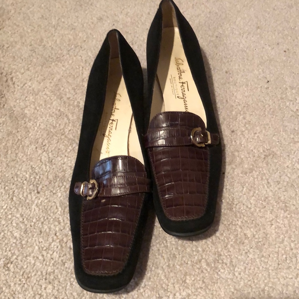 Salvatore Ferragamo Alligator/Suede loafers Sz 6.5